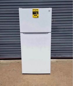 30 in. 18.1 cu. ft. Top Freezer Refrigerator in White with E-Star
