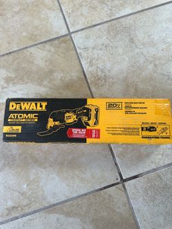 Dewalt OSCILLATING MULTI-TOOL KIT