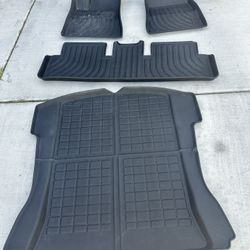 Tesla Model 3 Floor Mats and Interior Sunshade