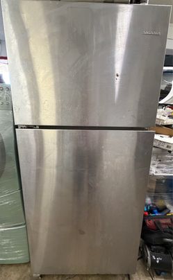 Amana Apartment Size Refrigerator