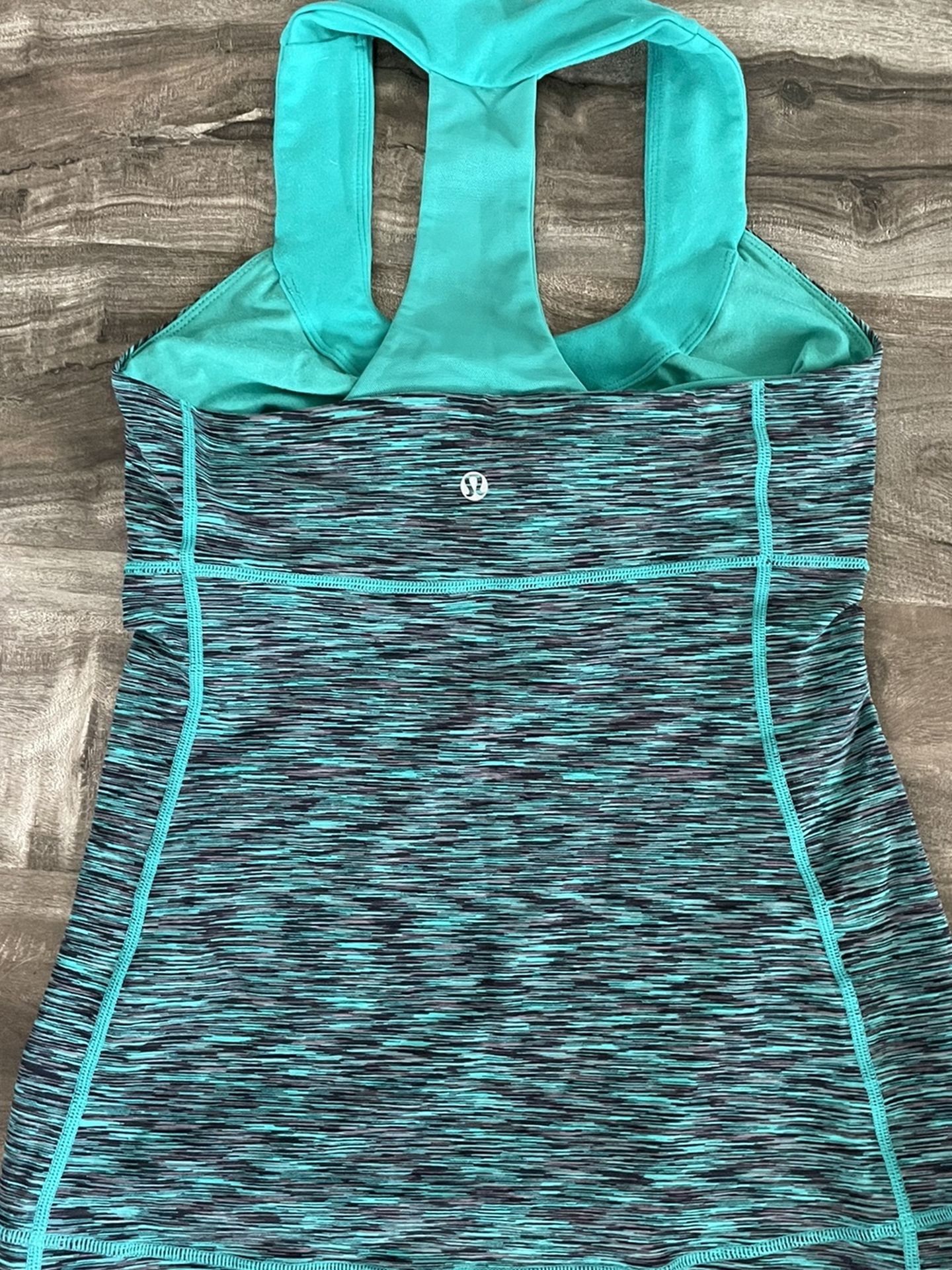 Green Lululemon Scoop Neck Tank Top