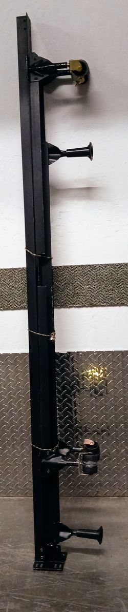 Universal Metal Bed Frame / Twin, Full, Queen, Kiñg