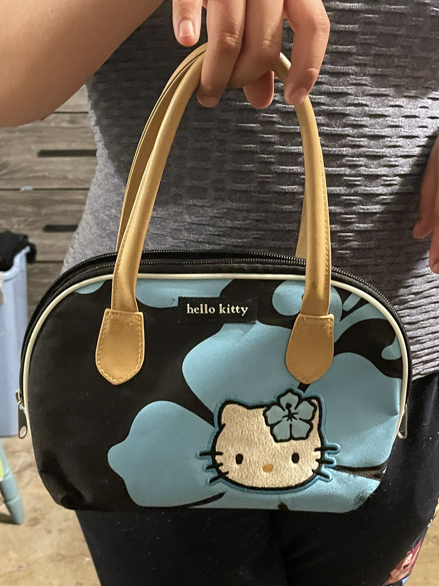 Brand New Large Hello Kitty Handbag Purse for Sale in Fullerton, CA -  OfferUp