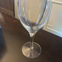Set Of 4 Luigi Bormioli Michelangelo White Wine Glasses