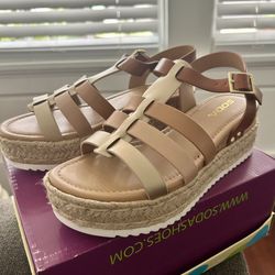 New Sandals , never worn, size 7.5