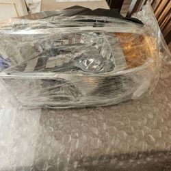 2013-2018 RAM 1500 Left Headlight Assembly