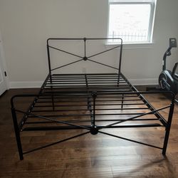 Full Size Metal Bed Frame 