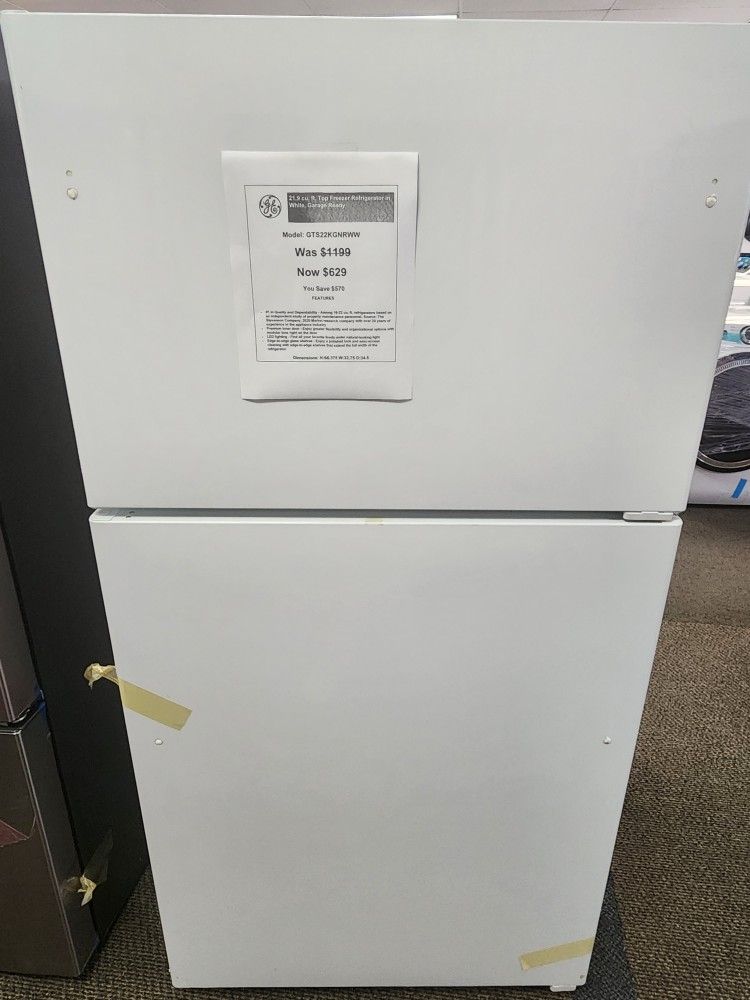 21.9 cu. ft. Top Freezer Refrigerator in White. Garage Ready