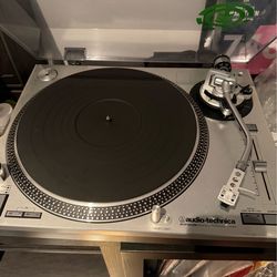 Audiotechnica record player AT-LP120 USB