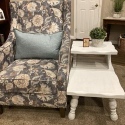 Accent Table