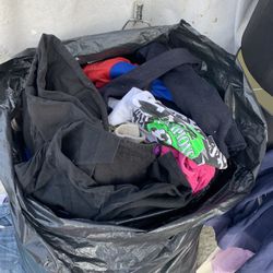 Bolsa De Ropa De Diferentes Medidas Revuelta De Hombre ,mujer Pido $130