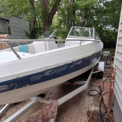 Ski Boat. 3.7, Classic 