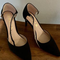 Prom UNISA Black Necklace High Heels Ankle Strap Womens Size 7 Shoes