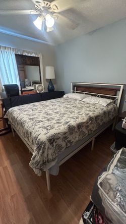 Queen Bed
