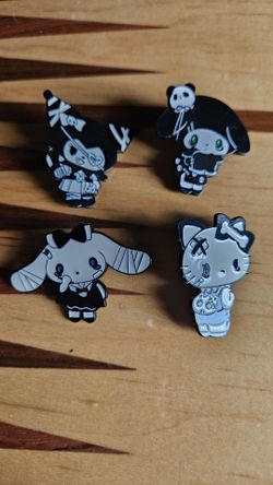 5pc Sanrio Gothic Large Pins Hello Kitty  and Friends 5pcs