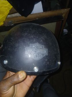 Harley Davidson stock 2 helmet and windsheild