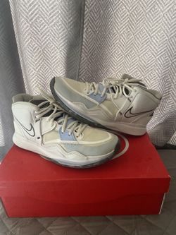 Kyrie Infinity ‘Smoke and Mirrors’