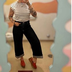 Universal Thread Mid Rise, Wide Leg, Vintage Pants Jean Size 4 
