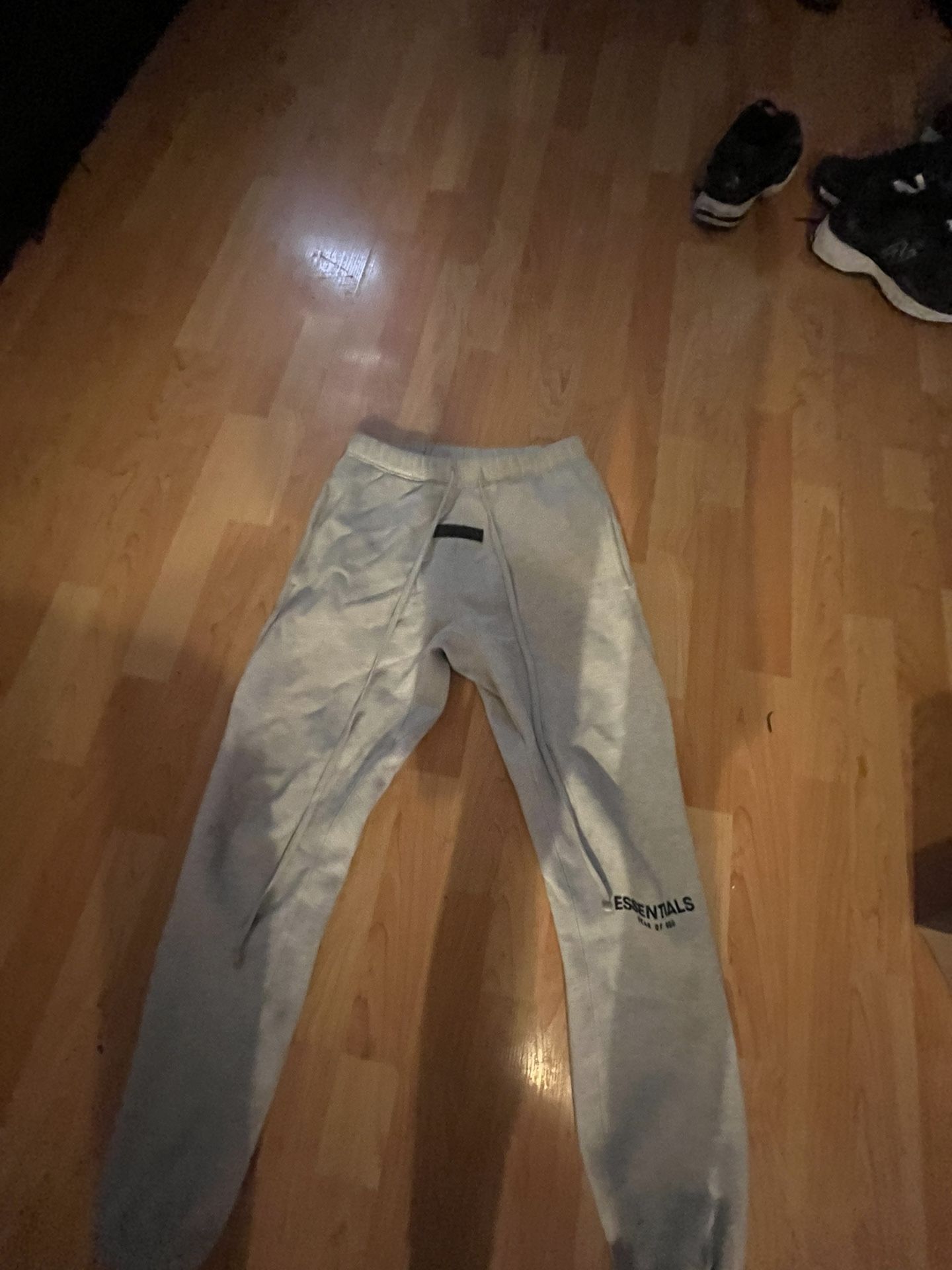 fear of god essentials light oatmeal (size XS)