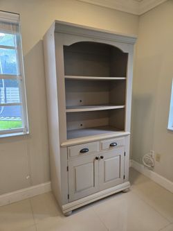 Bookshelf