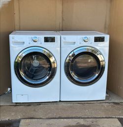 Kenmore washer and electric dryer laundry set
