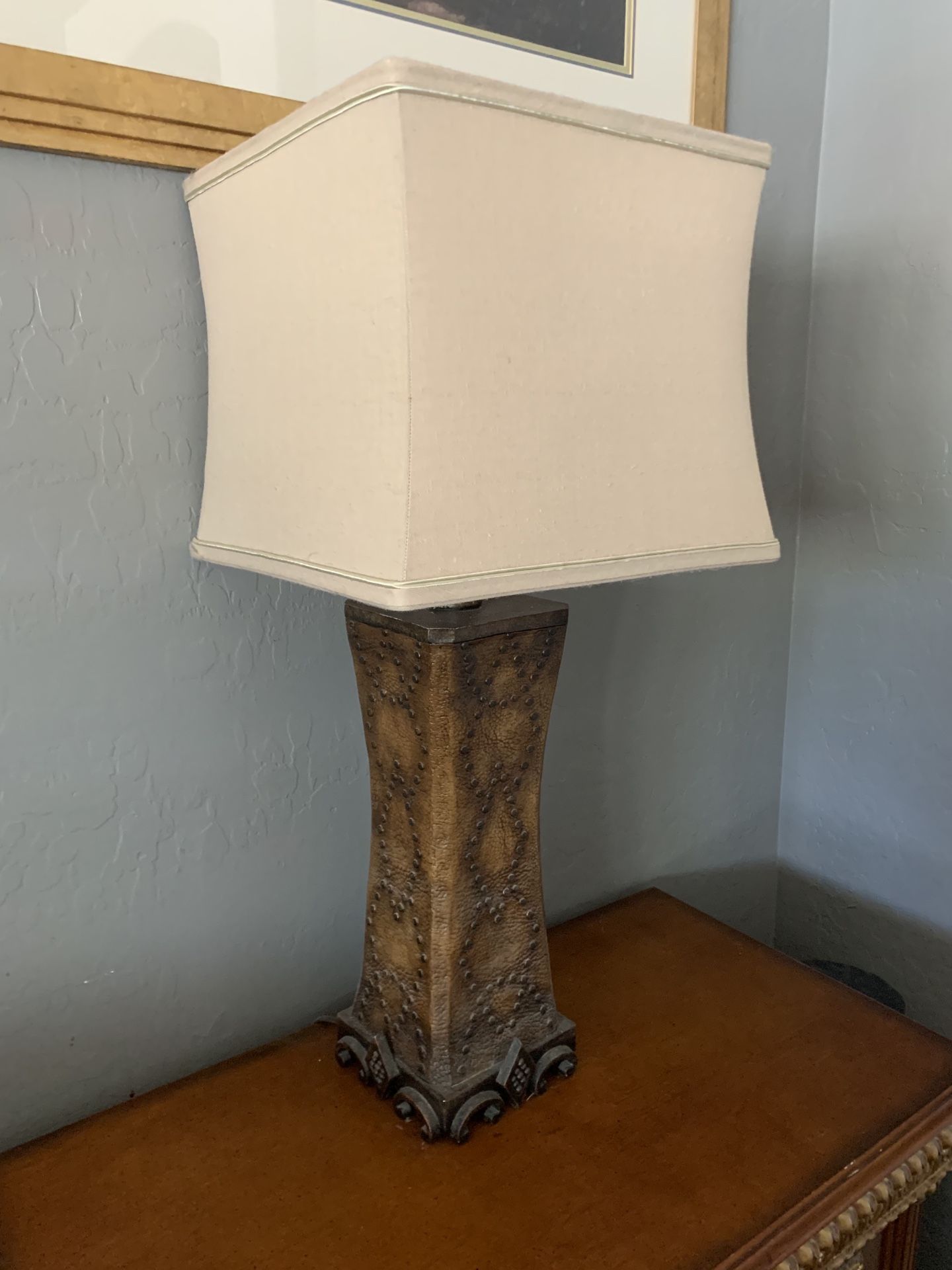 Pulaski Bellissimo King / Cal King Bed frame and Set for Sale in Mesa