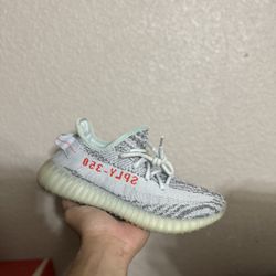 Adidas Yeezy 350 Blue Tint size 5 VNDS