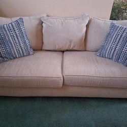 COUCH IN GOOD CONDITION LIGHT GRAY $100 OBO.