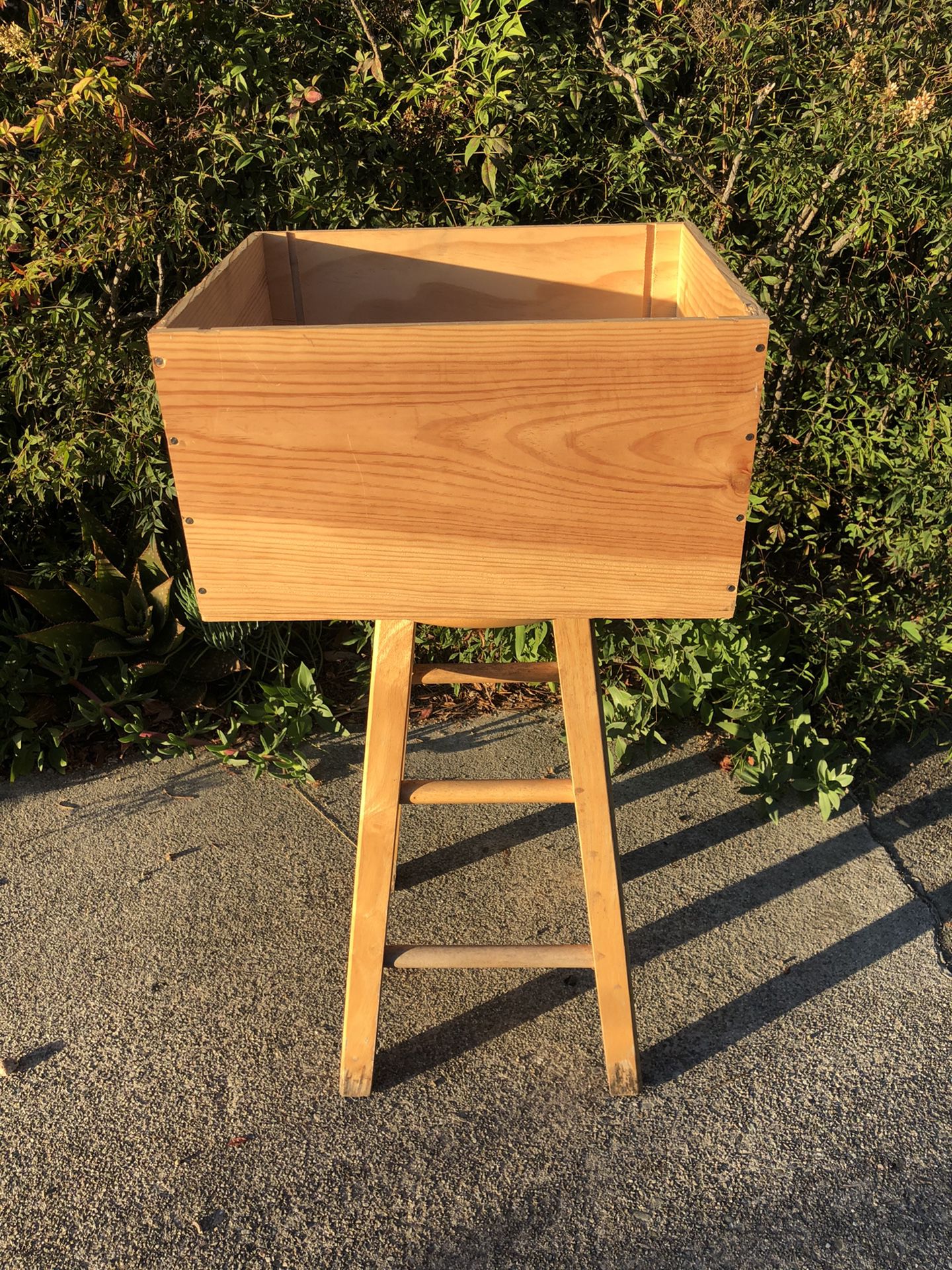 Wine box stool