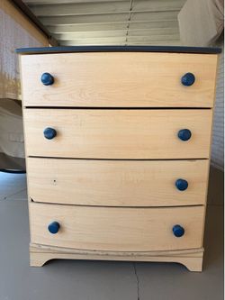 Dresser