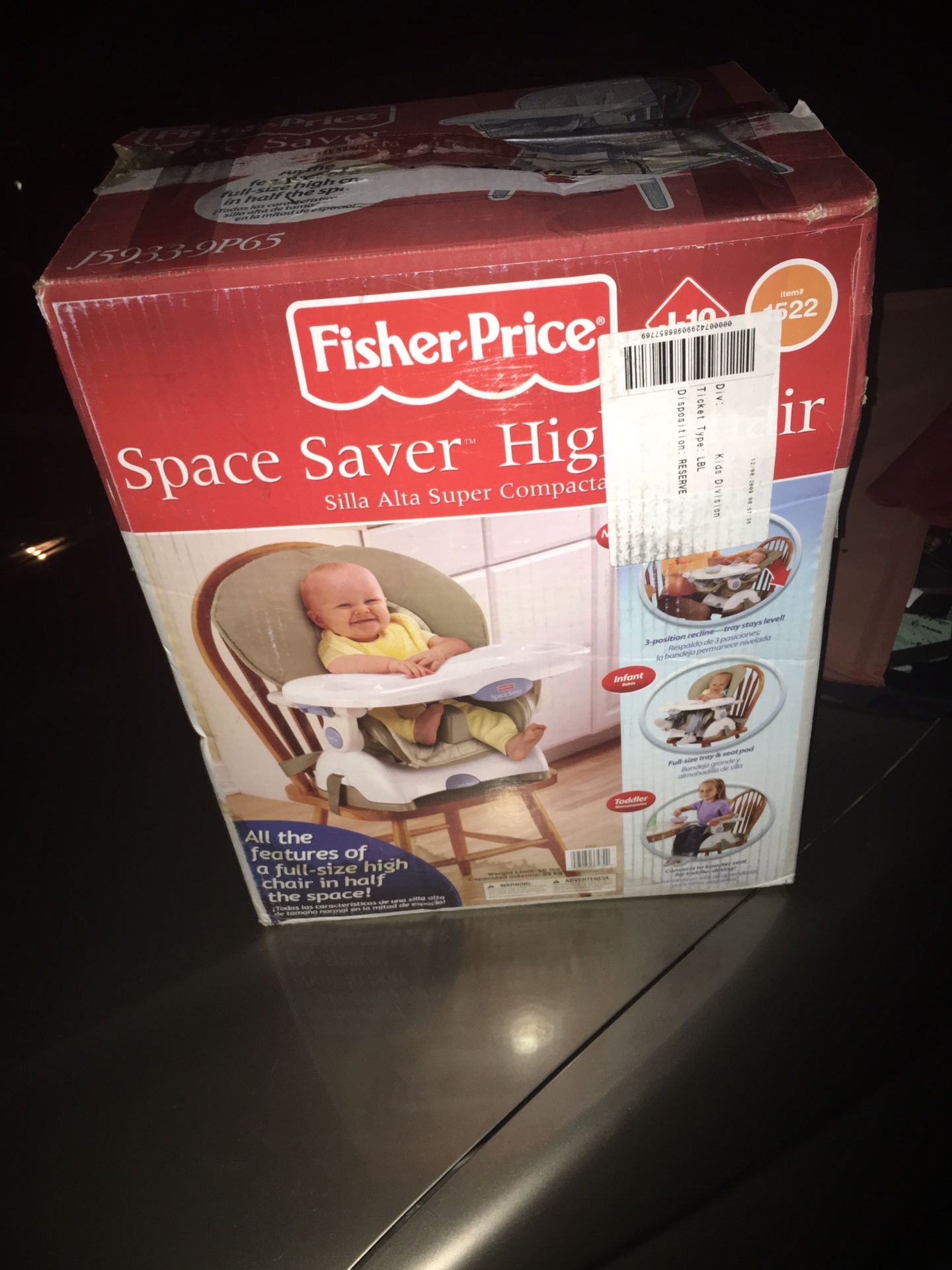 Fisher price portable hi chair in box only 30 firm