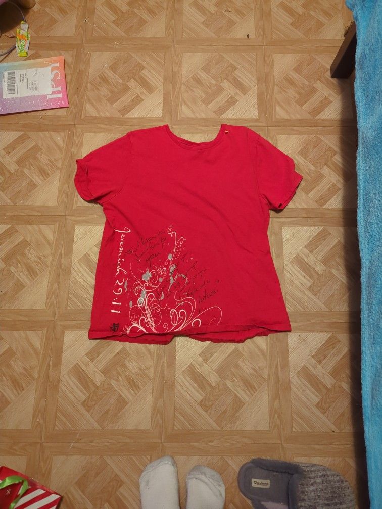 red vintage shirt (women's)