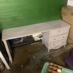 Nice Grey Desk Length 66 Width 18 Height 30 With 3 Drawers Great Bedroom Desk Don’t Use It Any More