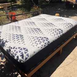 Full Size Mattress/ Bed Frame