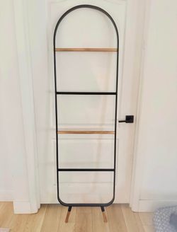 Beautiful blanket ladder