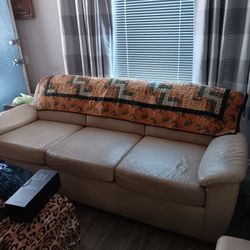 Couch/Chair/Ottoman