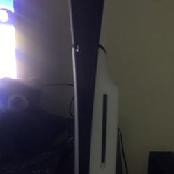 🎮 PS5 Disc Edition – Great Condition + Controller & Cords – $450 OBO ⚡