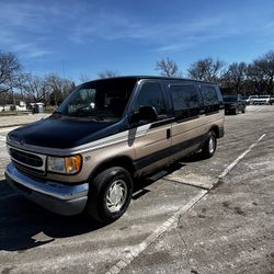 1999 Ford E-150