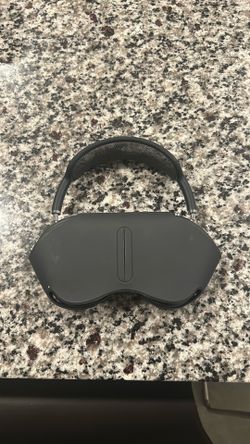 Air Pod maxes gen 1