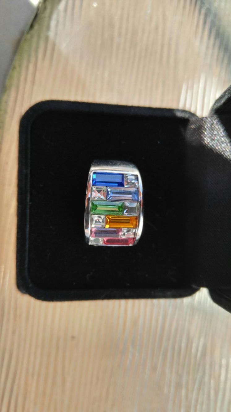 Gorgeous unique rainbow ring size 6 sterling silver