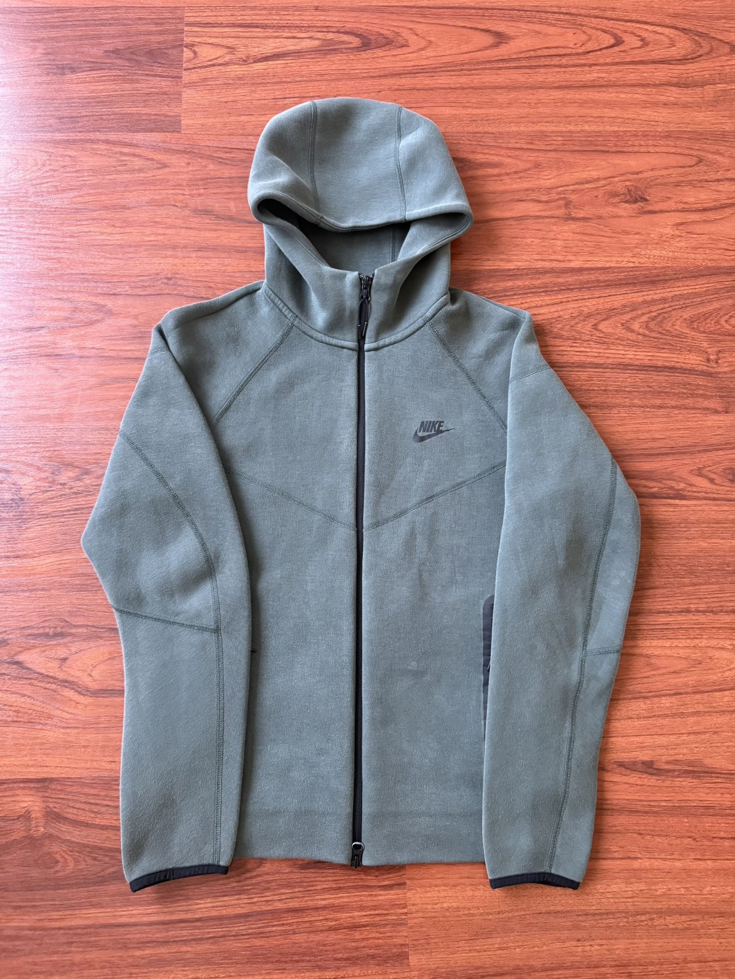 Nike Tech Fleece 