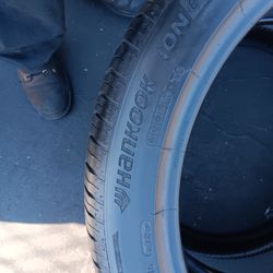 2 llantas 255 40 R20 hankook Ion Evo As