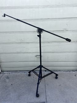 Studio Mike Stand - Weighted