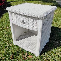 Wicker End Table With Drawer 