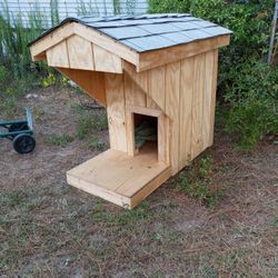 🙂Custom Handmade Animal Barns🙂