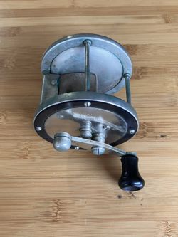 Vintage “Ocean Defiance” Fishing Reel