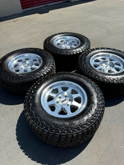 6x135 17” Method MR701 BeadGrip Wheels Machined With 33” Falken WildPeak AT3W All-Terrain Tires