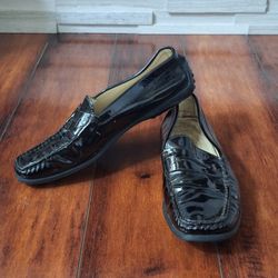 Women's Tod's Gommino Driving Shoes, size 6.5