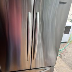 Kitchen aid  Refrigerator/ Refrigerador 3 Puertas