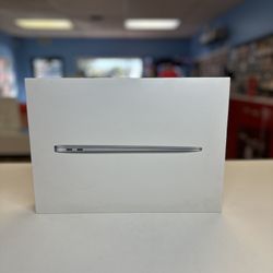 MacBook Air 13inch M1 Like New 